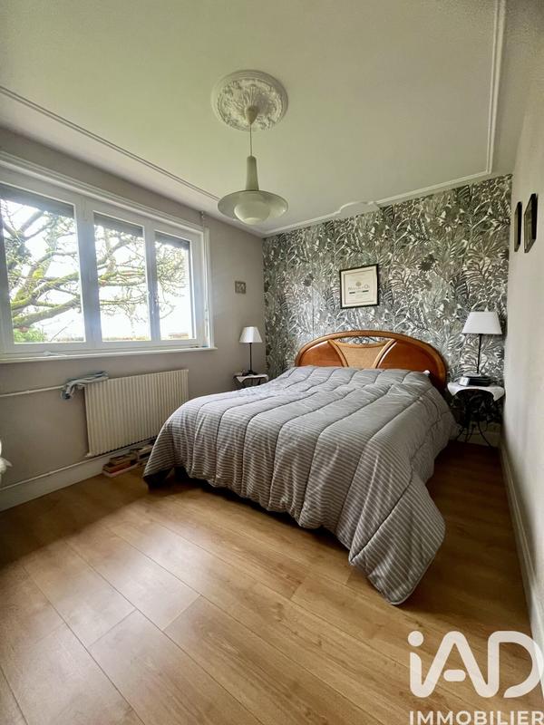 Maison - 181 m² - 8 pièces