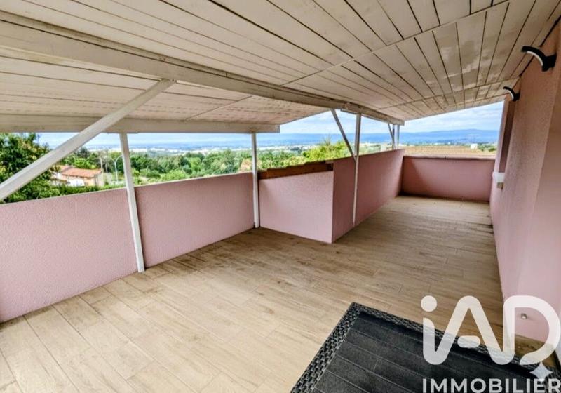 Maison - 95 m² - 4 pièces