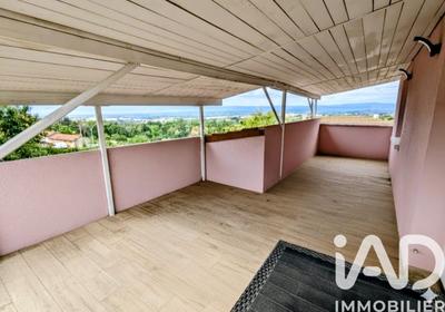 Maison - 95 m² - 4 pièces