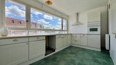 Appartement - 75 m² - 3 pièces