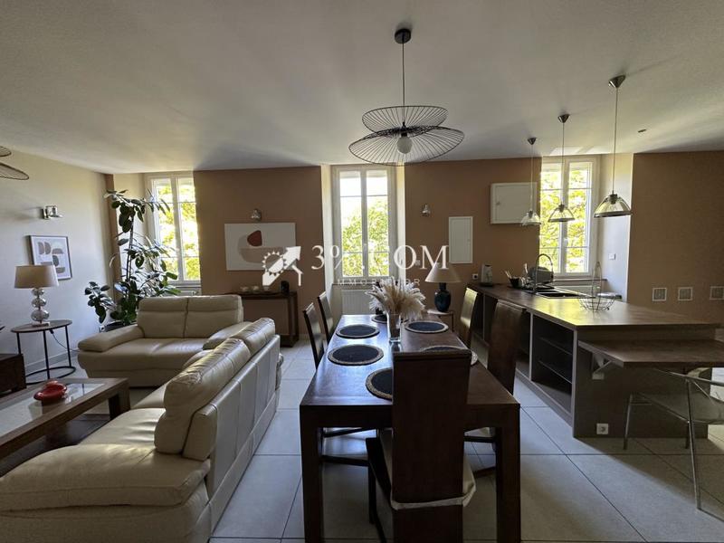 Appartement - 122 m² - 5 pièces