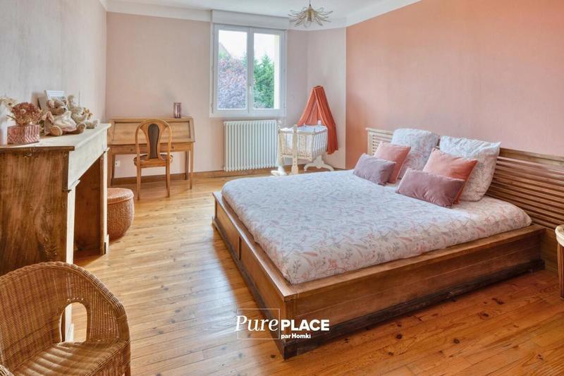 Demeure - 390 m² - 7 pièces