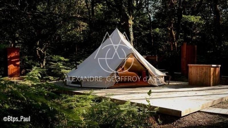 Propriété - 235 m² - 1 pièce