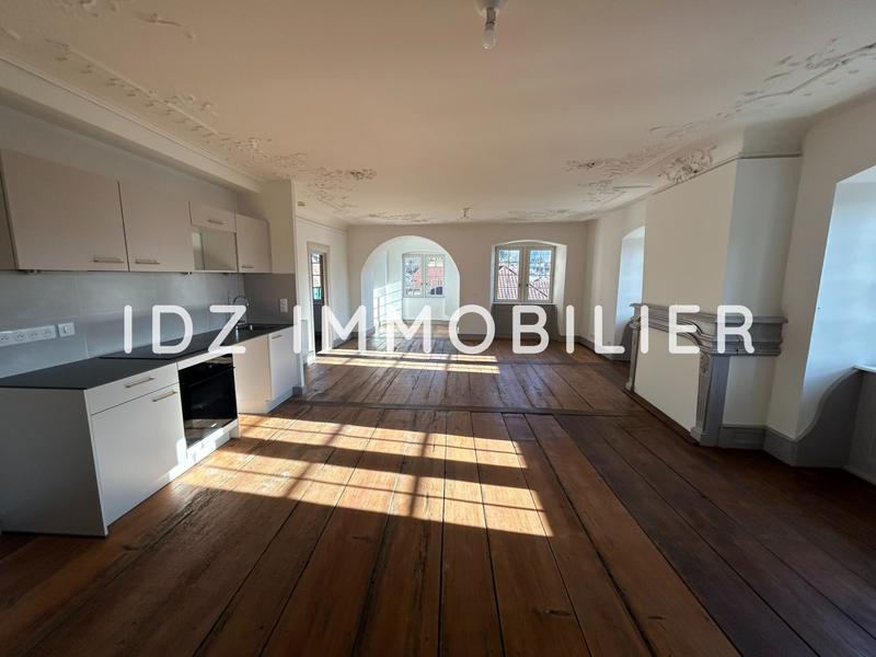 Appartement - 77 m² - 2 pièces