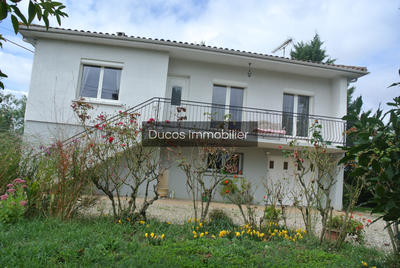 Maison - 90 m² - 5 pièces