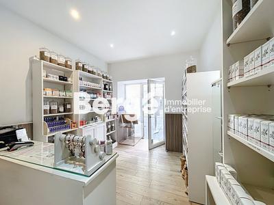 Local commercial - 35 m² - 3 pièces