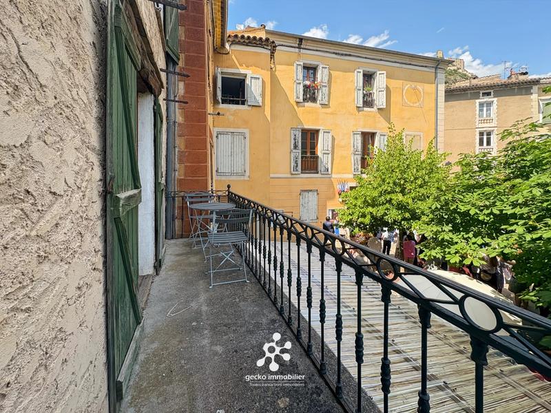 Appartement - 60 m² - 2 pièces