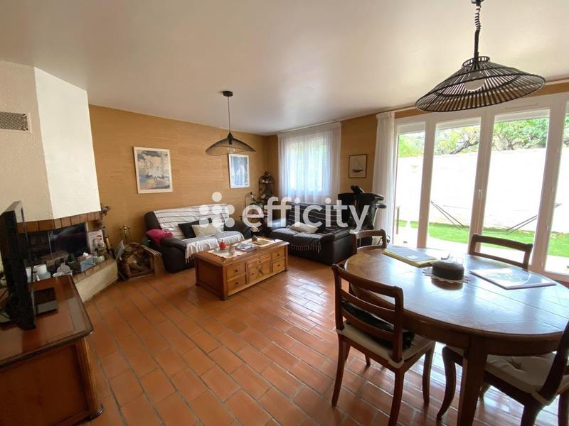 Maison - 98 m² - 5 pièces