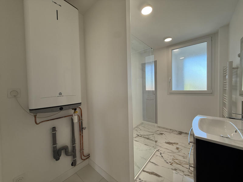 Appartement - 97 m² - 5 pièces