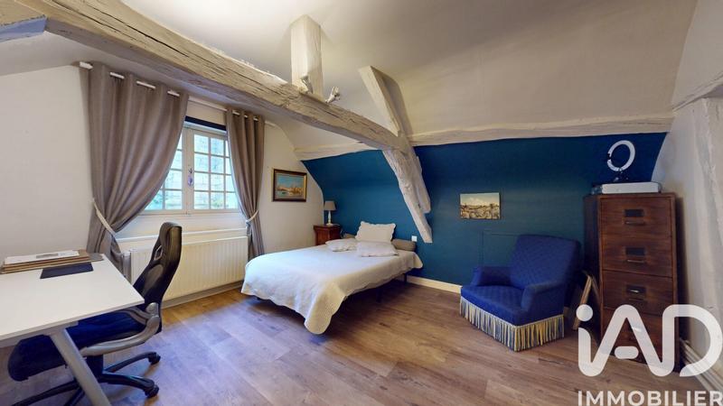 Maison - 185 m² - 8 pièces