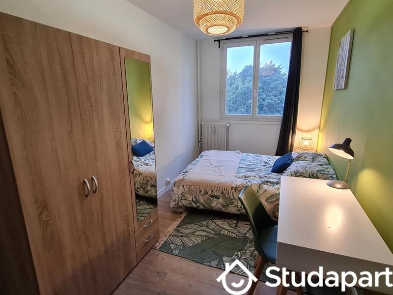 Chambre - 10 m² - 1 pièce