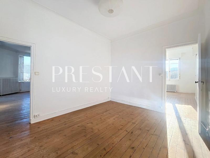 Appartement - 85 m² - 4 pièces