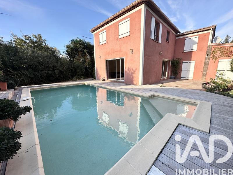 Maison - 157 m² - 5 pièces