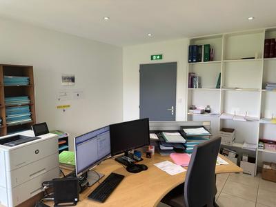 Bureau - 280 m²
