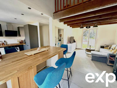 Maison - 90 m² - 4 pièces