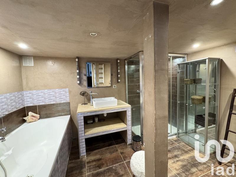 Loft - 180 m² - 4 pièces