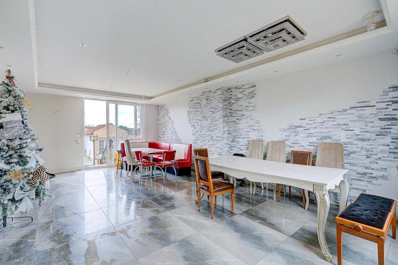 Maison - 150 m² - 6 pièces