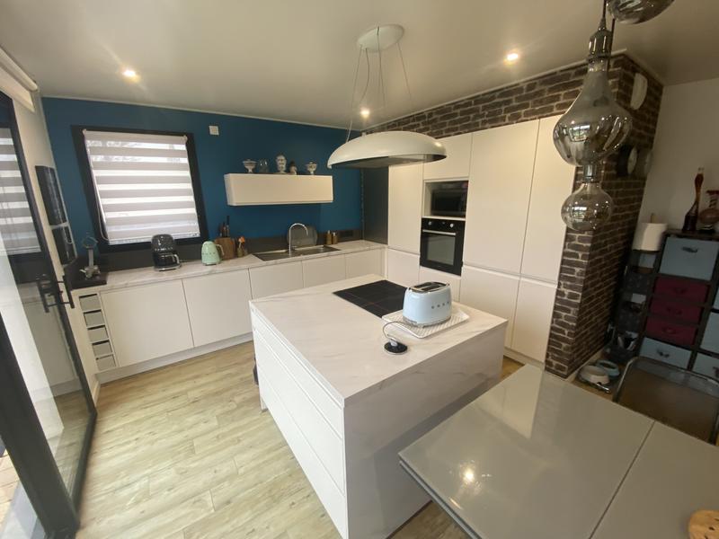 Maison - 98 m² - 5 pièces