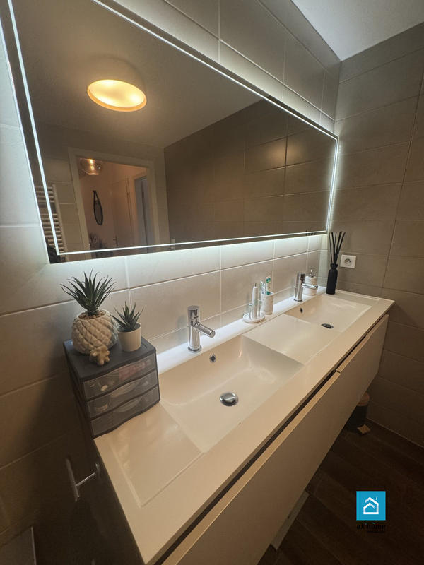 Appartement - 80 m² - 4 pièces