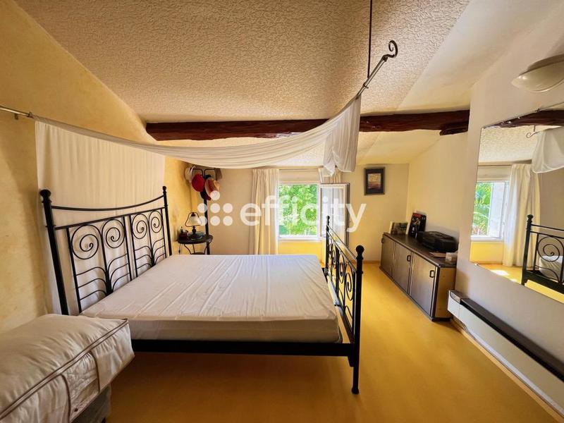 Demeure - 420 m² - 6 pièces