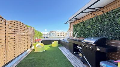 Appartement - 90 m² - 3 pièces