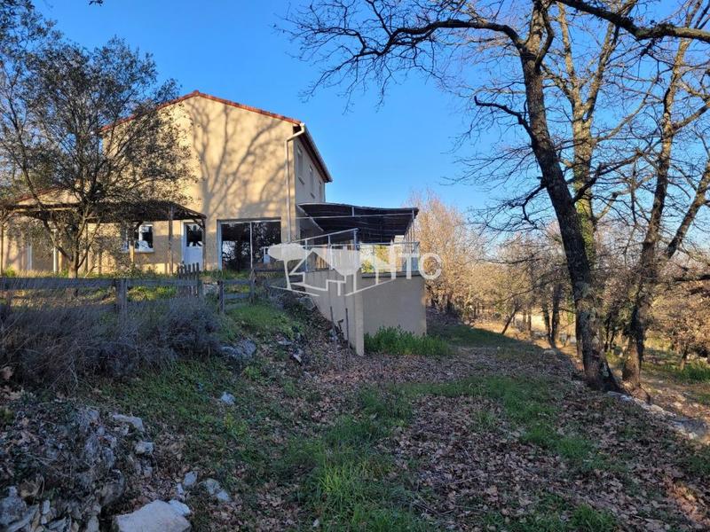 Villa - 180 m² - 7 pièces