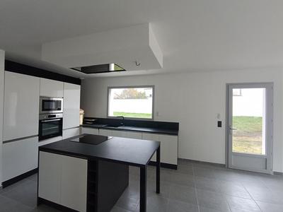 Maison - 107 m² - 4 pièces