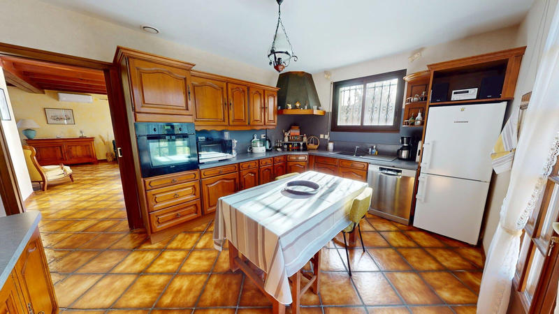 Maison - 122 m² - 4 pièces