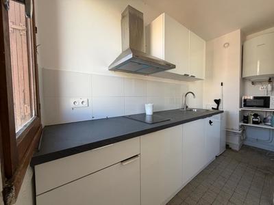 Studio - 30 m² - 1 pièce