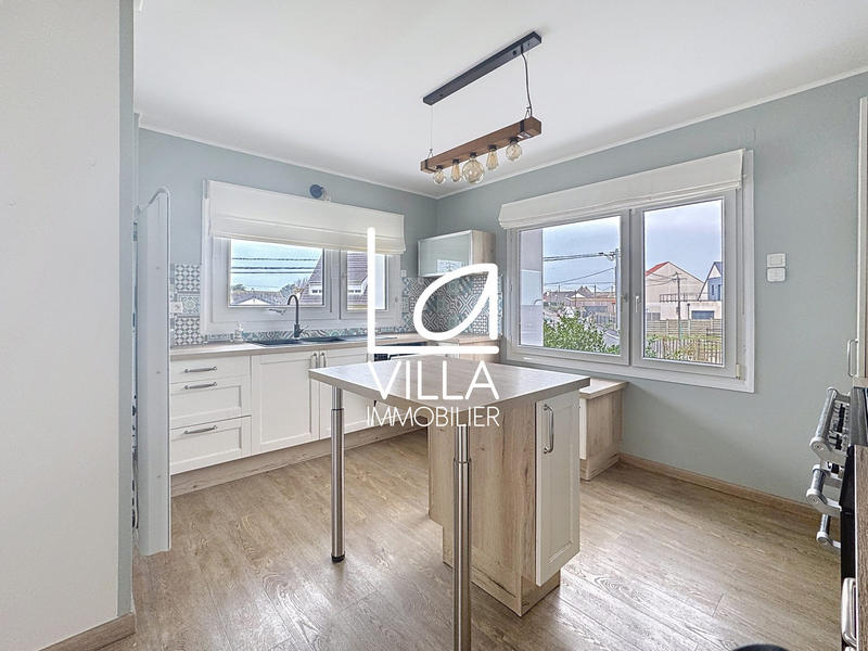 Maison - 149 m² - 10 pièces