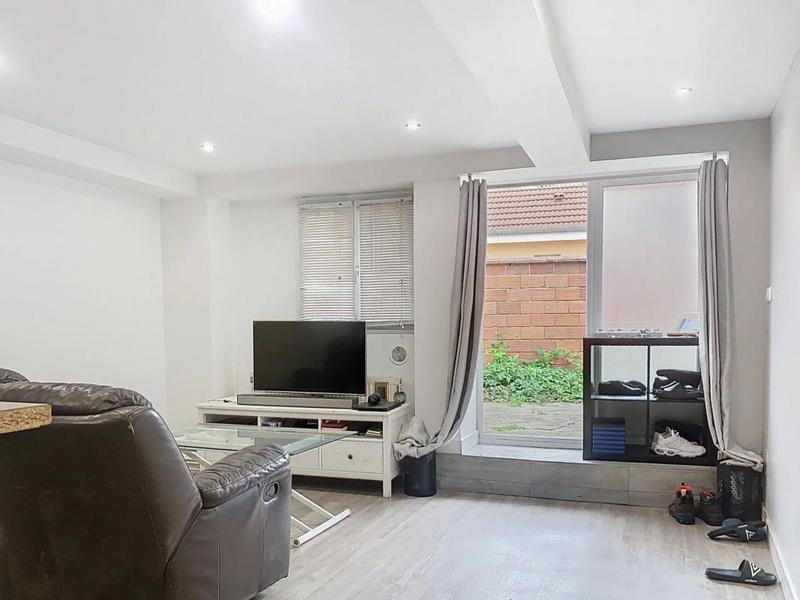 Immeuble - 260 m² - 10 pièces