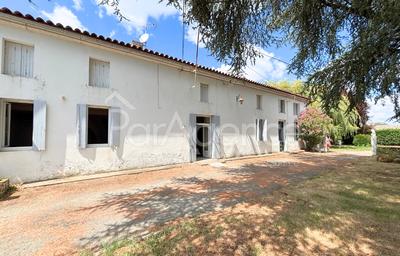 Maison - 253 m² - 14 pièces