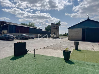 Entrepôt - 4 402 m²