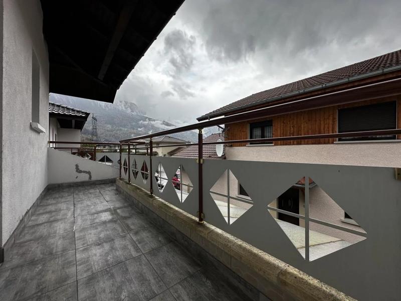 Maison - 82 m² - 4 pièces