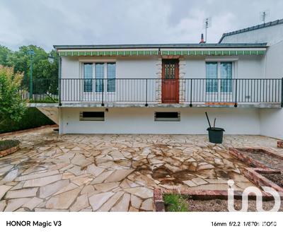 Maison - 90 m² - 4 pièces