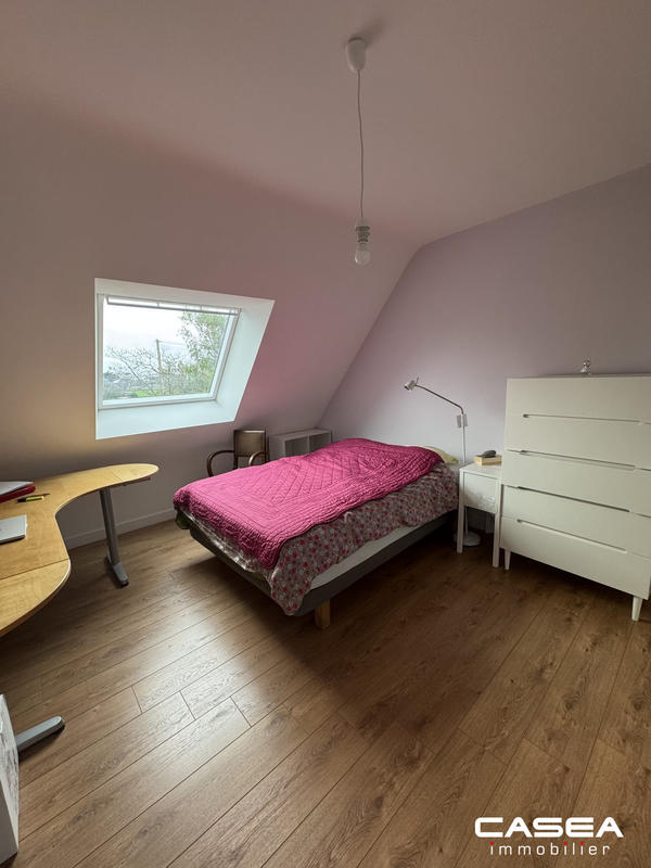 Maison - 147 m² - 8 pièces