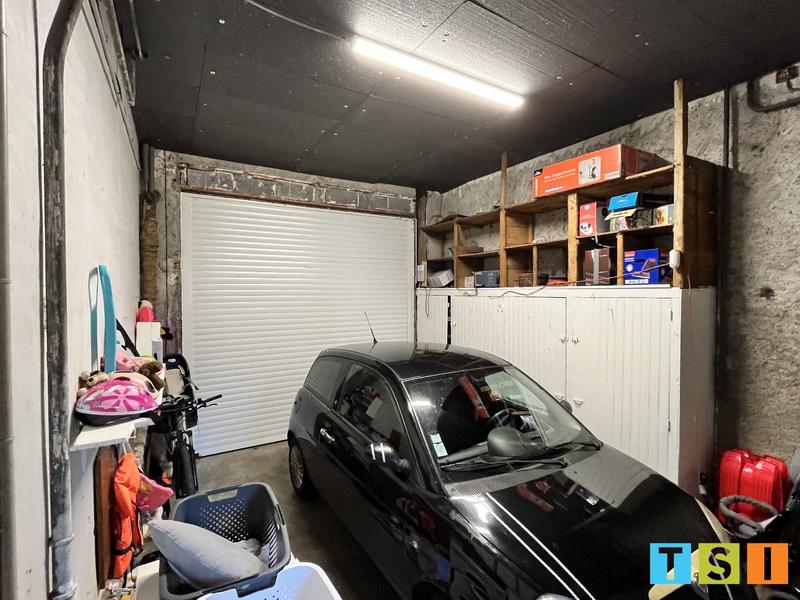 Maison - 260 m² - 7 pièces