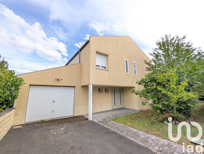 Maison - 141 m² - 7 pièces