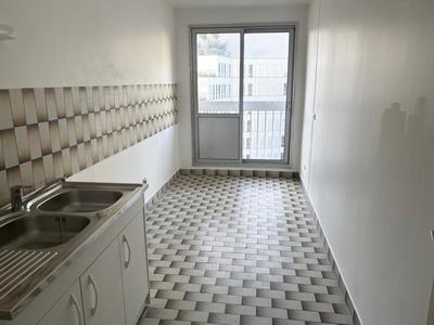 Appartement - 82 m² - 3 pièces