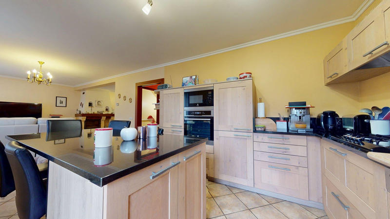 Maison - 136 m² - 6 pièces