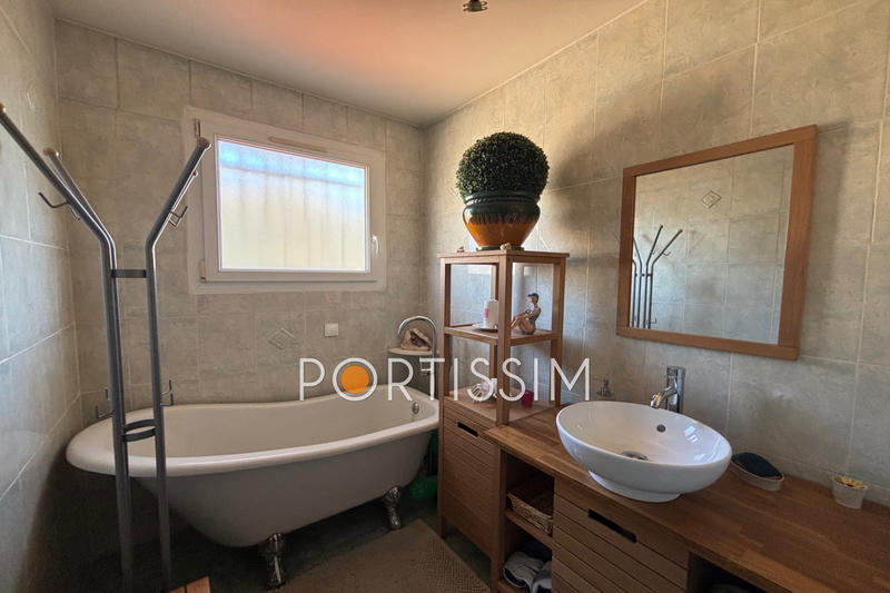 Maison - 130 m² - 4 pièces