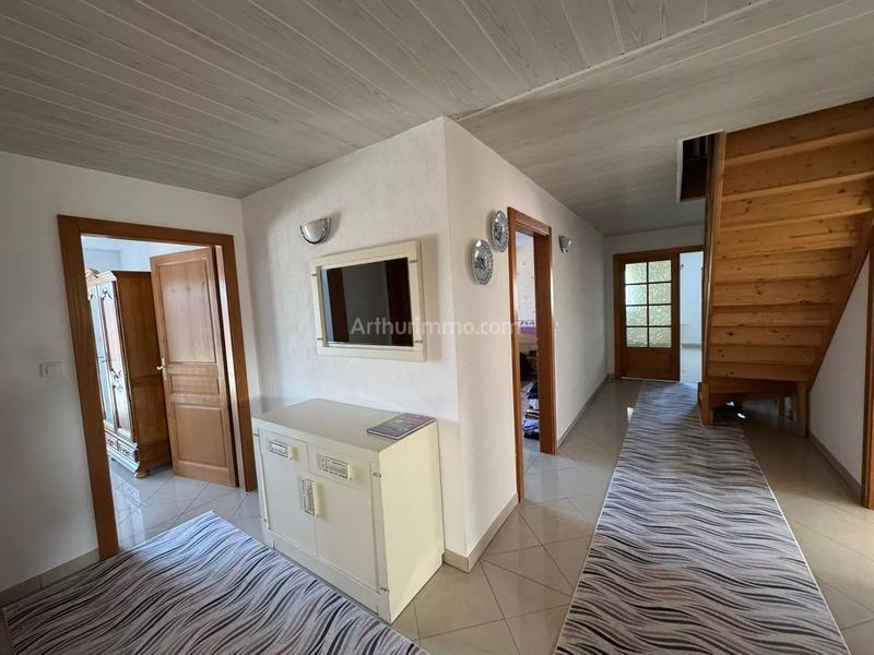 Maison - 312 m² - 12 pièces