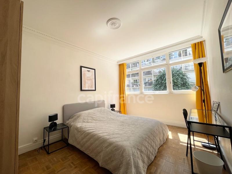 Appartement - 90 m² - 5 pièces