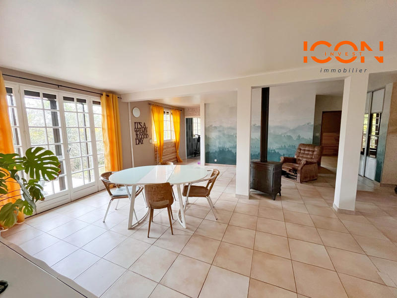 Maison - 165 m² - 7 pièces