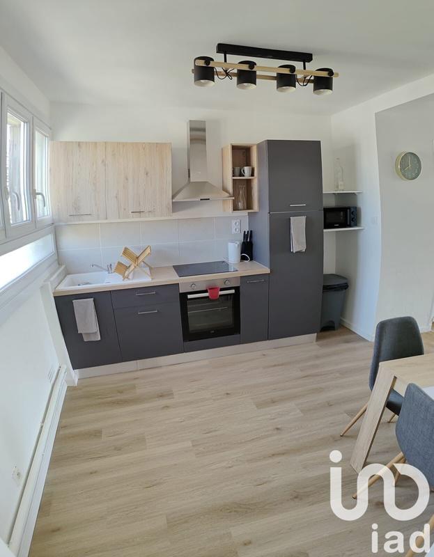 Appartement - 98 m² - 5 pièces