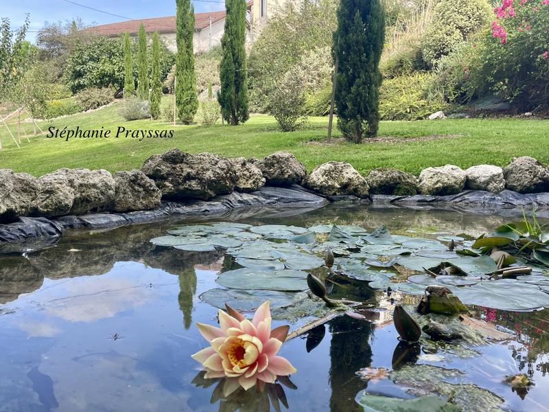 Maison - 200 m² - 6 pièces