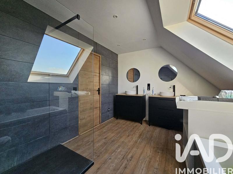 Maison - 153 m² - 6 pièces