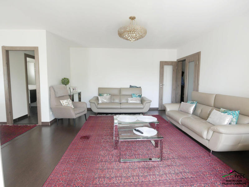 Appartement - 126 m² - 6 pièces