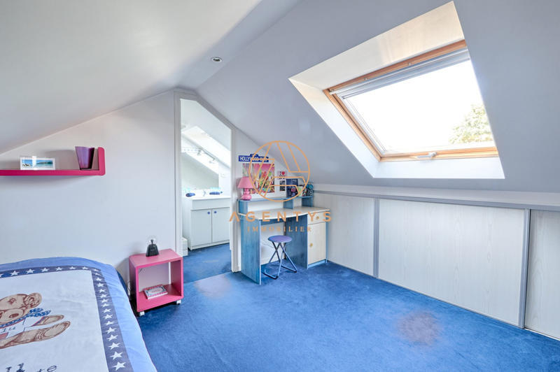 Maison - 144 m² - 7 pièces