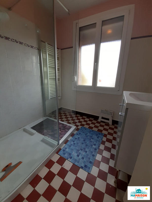 Maison - 75 m² - 5 pièces